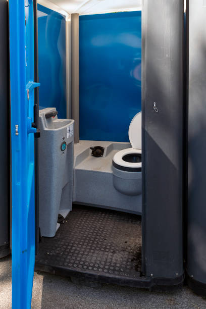 Portable Toilet Options We Offer in Dahlgren, VA